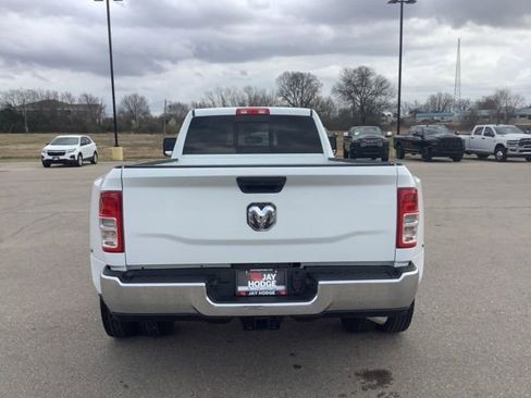Used 2024 RAM 3500 Tradesman w/ Chrome Appearance Group image 6
