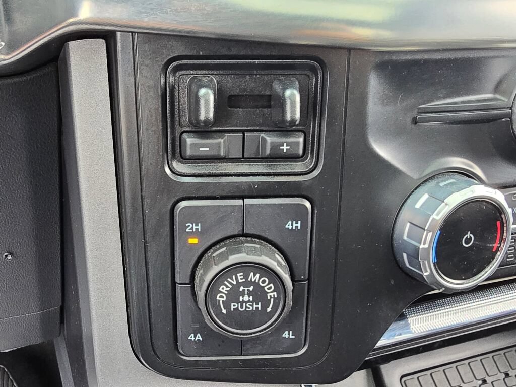 Used 2023 Ford F150 Lariat w/ Equipment Group 502A High AWD/4WD image 33