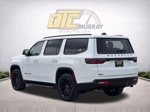 Used 2025 Jeep Wagoneer Series II w/ Convenience Group I AWD/4WD image 7