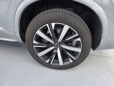 Used 2025 Volvo XC90 B5 Core w/ Protection Package AWD/4WD image 18