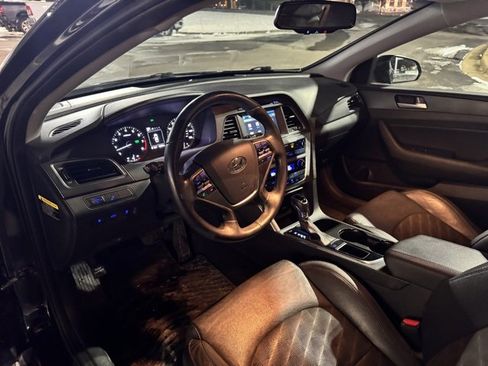 Used 2016 Hyundai Sonata Sport w/ Option Group 02 image 13