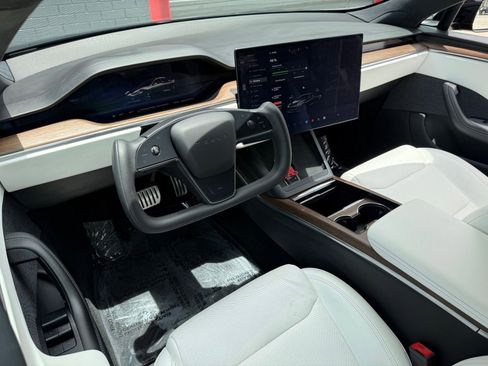 Used 2023 Tesla Model S AWD/4WD image 24