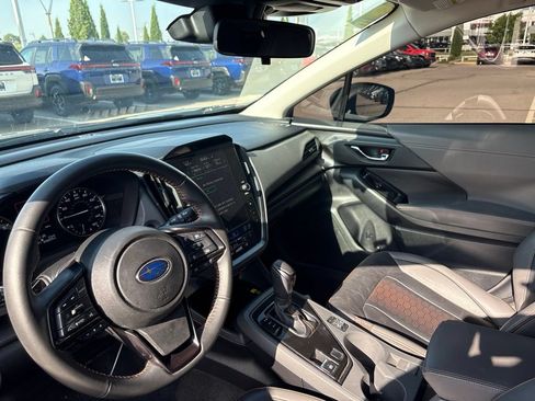Used 2024 Subaru Crosstrek 2.5i Limited AWD/4WD image 4