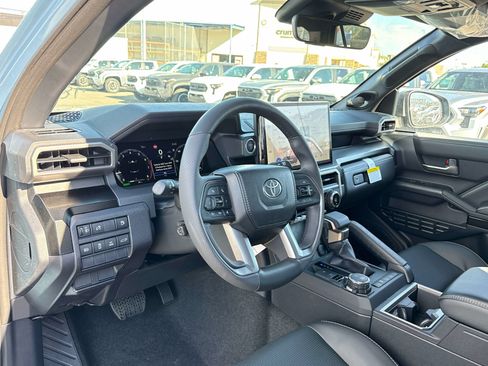 New 2026 Toyota 4Runner Limited AWD/4WD image 7