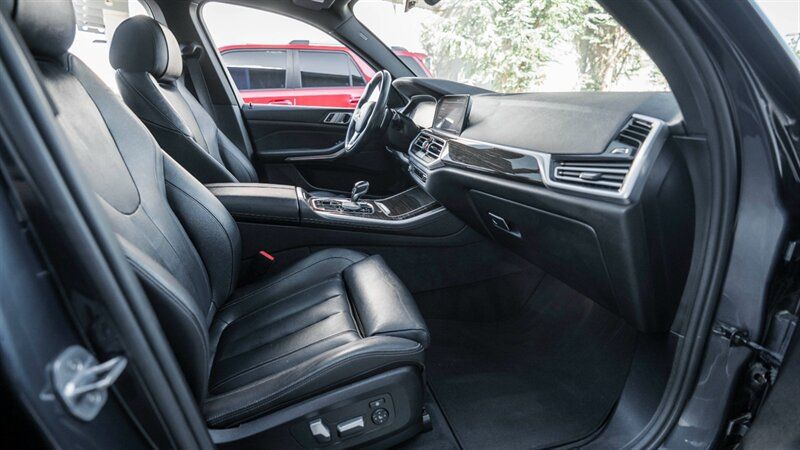 Used 2019 BMW X5 xDrive40i w/ Convenience Package AWD/4WD image 21