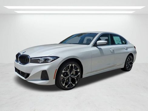 New 2026 BMW 330i Sedan w/ Premium Package RWD image 8