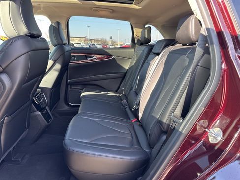 Used 2023 Lincoln Nautilus Reserve w/ Equipment Group 201A image 24