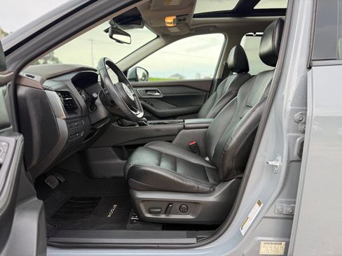Used 2021 Nissan Rogue SL w/ Premium Package FWD image 12