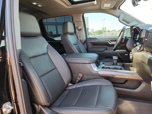 Used 2025 Chevrolet Silverado 1500 LTZ w/ LTZ Premium Texas Edition AWD/4WD image 15