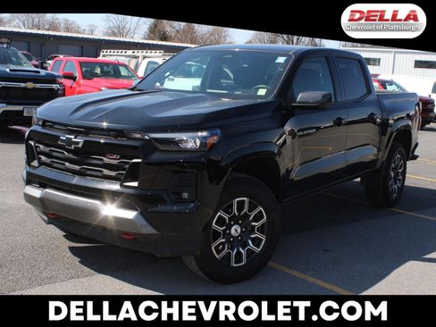 Used 2025 Chevrolet Colorado Z71 image 1