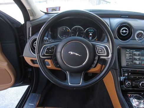 Used 2015 Jaguar XJ L Portfolio AWD/4WD image 19