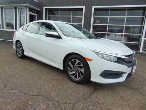 Used 2017 Honda Civic EX image 6