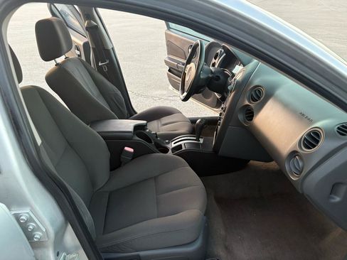 Used 2004 Pontiac Grand Prix GT2 FWD image 12