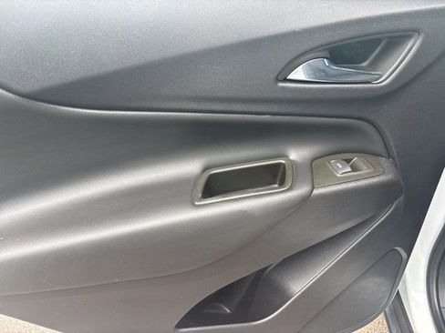 Used 2023 Chevrolet Equinox LT image 31