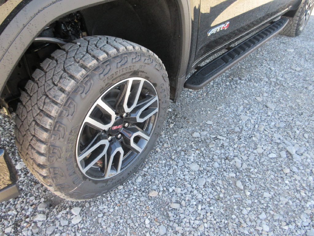 New 2026 GMC Sierra 1500 AT4 w/ AT4 Premium Package AWD/4WD image 14