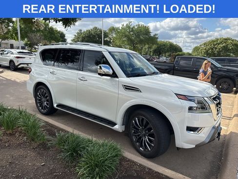 Used 2023 Nissan Armada Platinum w/ Captain's Chairs Package AWD/4WD image 1