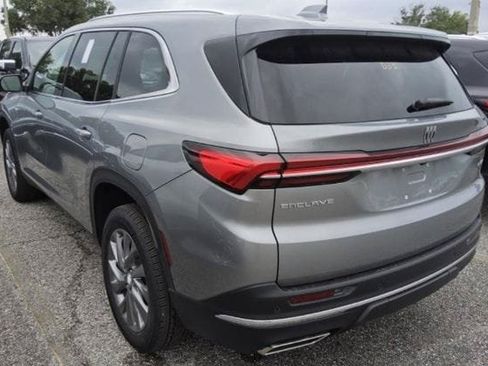Used 2025 Buick Enclave Preferred FWD image 12