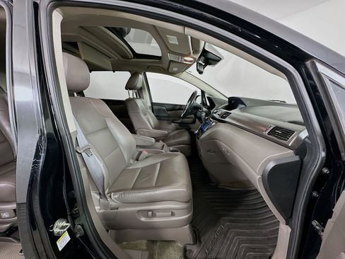 Used 2015 Honda Odyssey Touring image 31