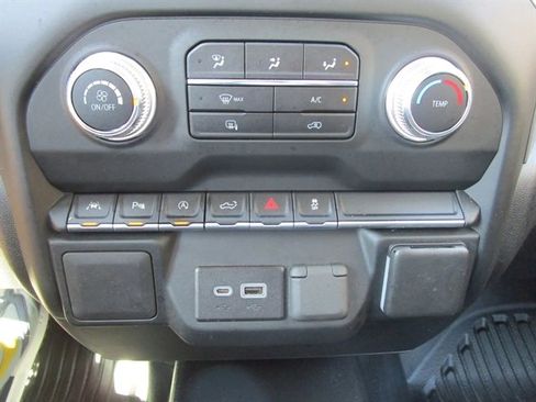 Used 2022 GMC Sierra 1500 Pro w/ 1SA Safety Plus Package AWD/4WD image 33