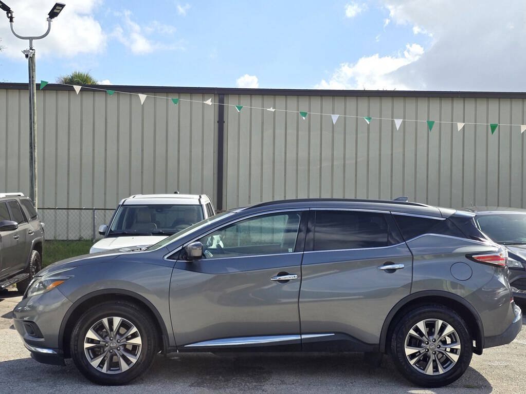 Used 2018 Nissan Murano SV AWD/4WD image 5
