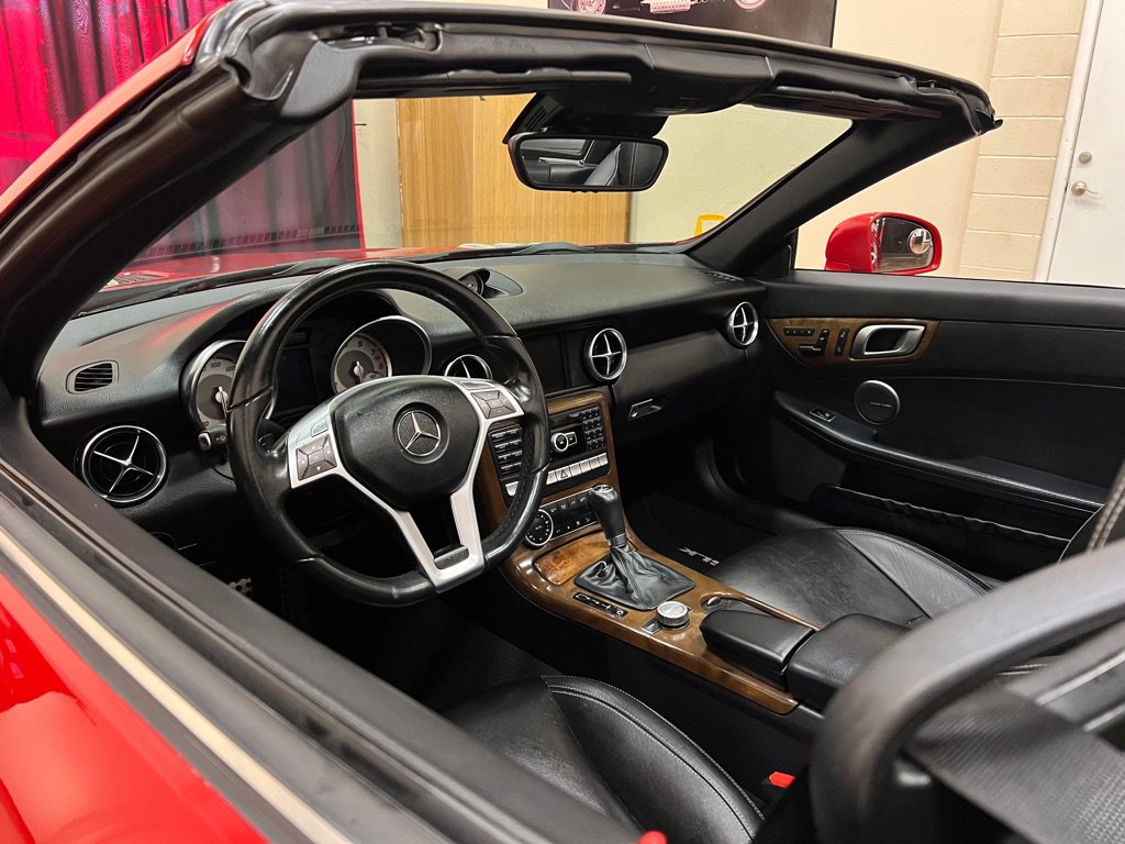 Used 2016 Mercedes-Benz SLK 350 image 18