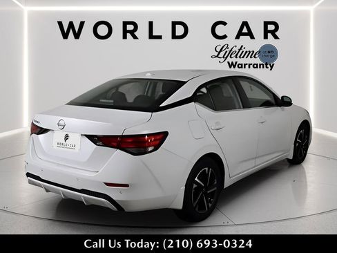 Used 2025 Nissan Sentra SV FWD image 3