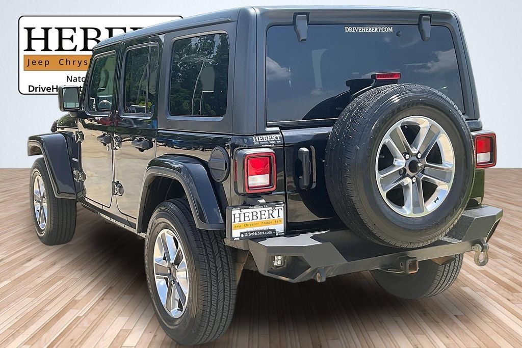 Used 2020 Jeep Wrangler Unlimited Sahara AWD/4WD image 11