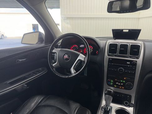 Used 2011 GMC Acadia SLT image 13