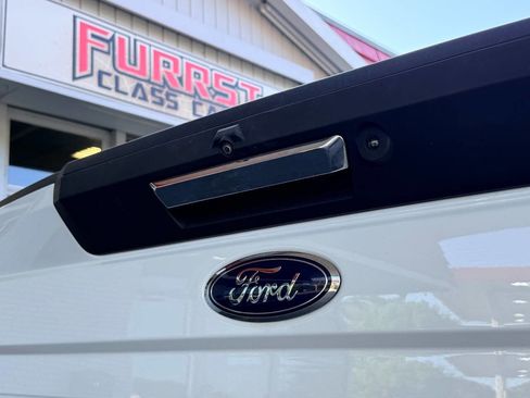 Used 2022 Ford F250 Lariat w/ Lariat Value Package AWD/4WD image 9