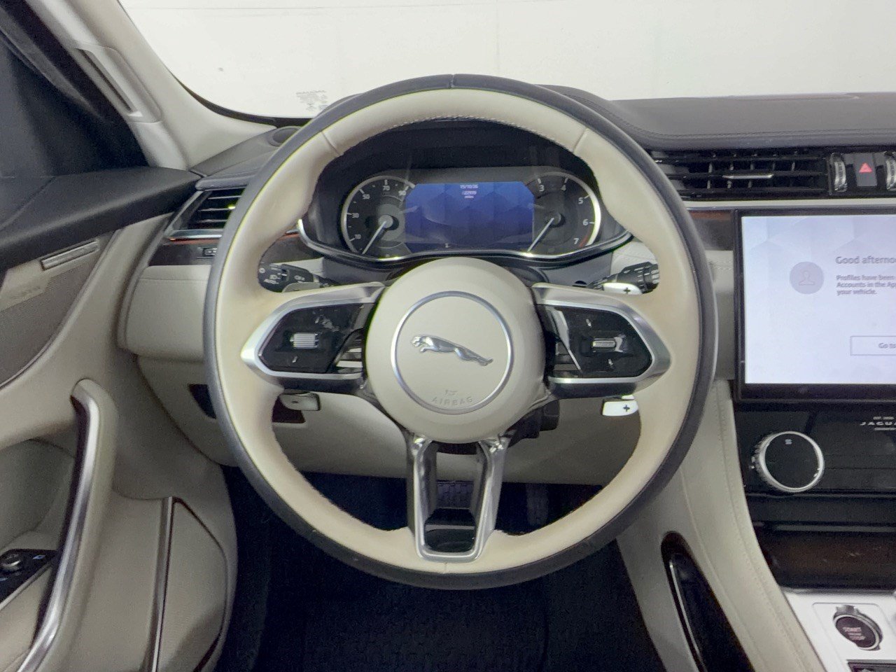 Used 2023 Jaguar F-PACE S AWD/4WD image 10
