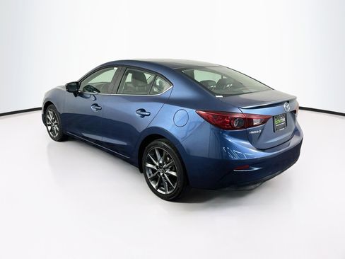 Used 2018 MAZDA MAZDA3 Touring FWD image 5