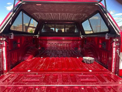 Used 2017 Ford F250 Lariat w/ Lariat Value Package AWD/4WD image 36