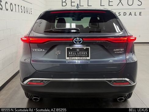Used 2021 Toyota Venza Limited w/ Advanced Technology Package AWD/4WD image 5