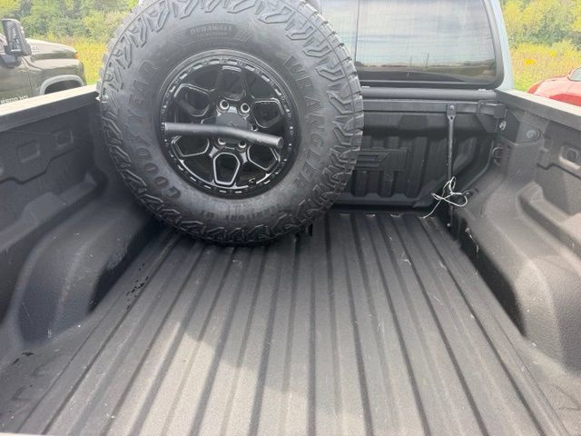 Used 2024 Chevrolet Colorado ZR2 w/ ZR2 Bison Edition AWD/4WD image 8