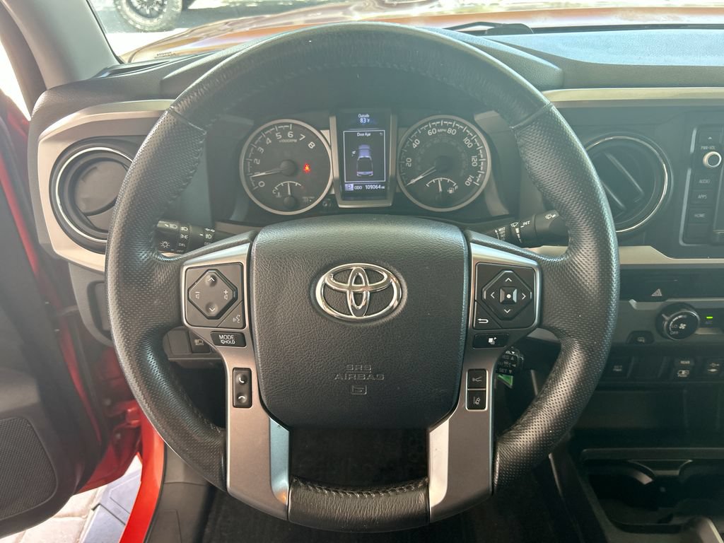 Used 2018 Toyota Tacoma SR5 RWD image 14