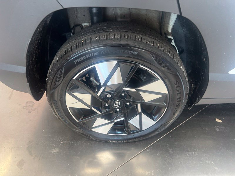 Used 2024 Hyundai Kona SEL AWD/4WD image 9