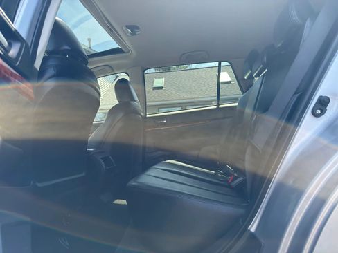 Used 2012 Subaru Outback 3.6R Limited w/ Moonroof Pkg image 17