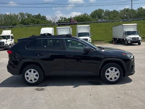 Used 2019 Toyota RAV4 LE w/ All Weather Liner Package AWD/4WD image 2