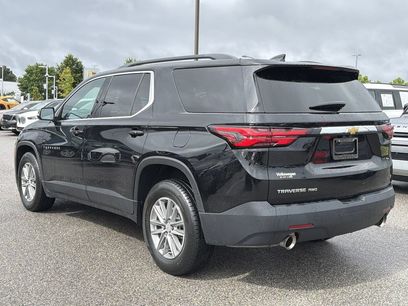Used 2023 Chevrolet Traverse LT