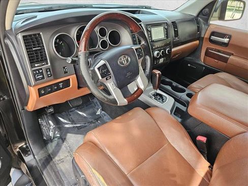 Used 2015 Toyota Sequoia Platinum image 10
