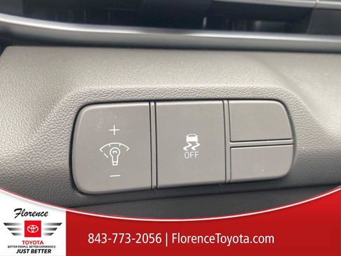 Used 2024 Hyundai Elantra SEL image 24