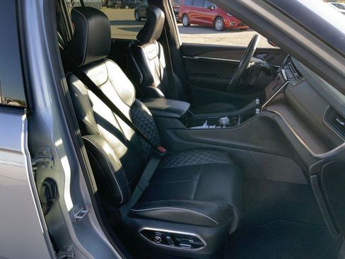 Used 2022 Jeep Grand Cherokee Summit w/ Advanced Protech Group IV image 63