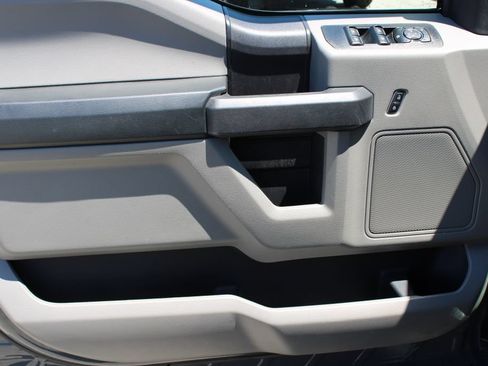 Used 2018 Ford F150 XL w/ Equipment Group 101A Mid AWD/4WD image 30