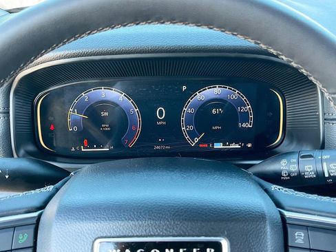 Certified 2025 Jeep Wagoneer L 4WD w/ HD Trailer Tow Package image 12