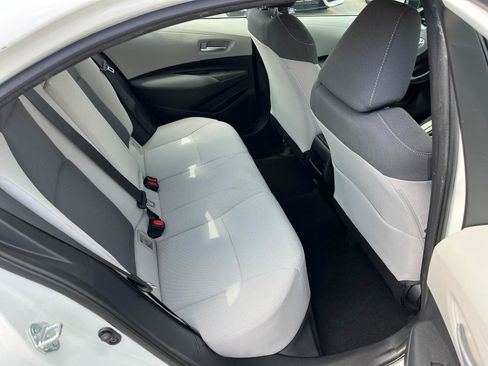 Used 2021 Toyota Corolla LE FWD image 16