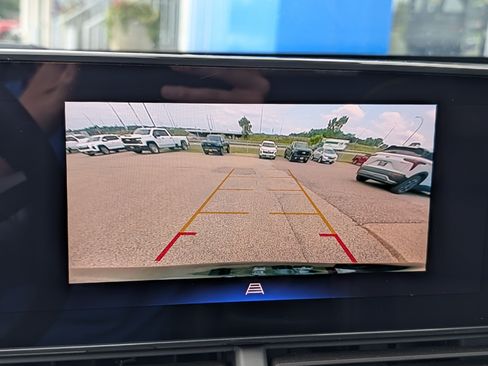 Certified 2024 Chevrolet Trax ACTIV w/ Driver Confidence Package FWD image 27