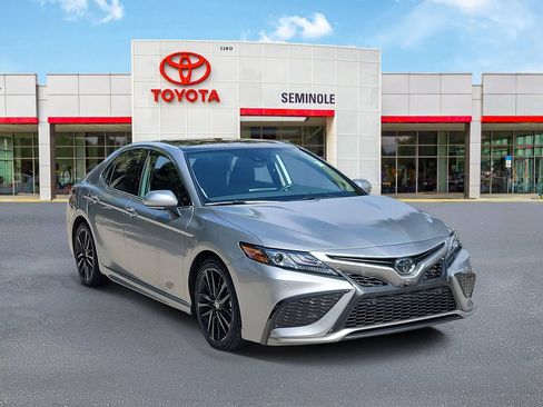 Used 2024 Toyota Camry XSE w/ Driver Assist Package FWD image 2