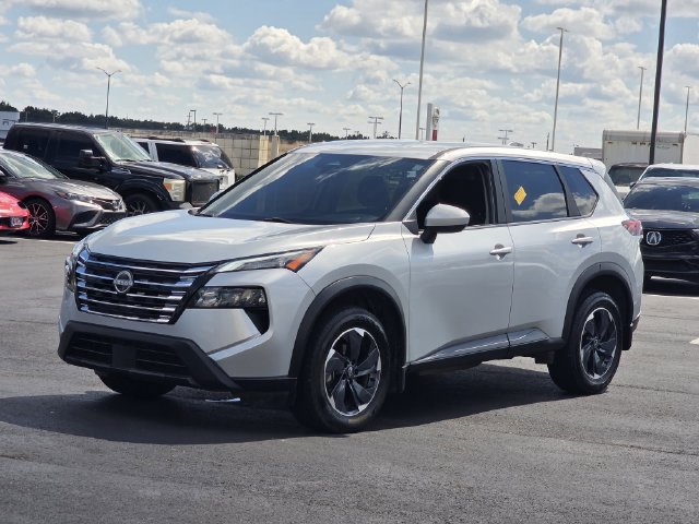 Used 2024 Nissan Rogue SV FWD image 7