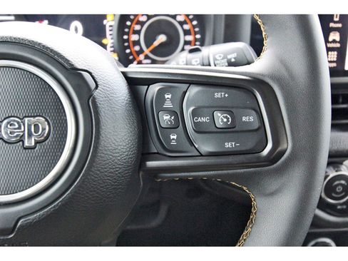 Used 2024 Jeep Wrangler Unlimited Sport AWD/4WD image 20