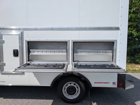 New 2025 Ford Transit 350 image 14